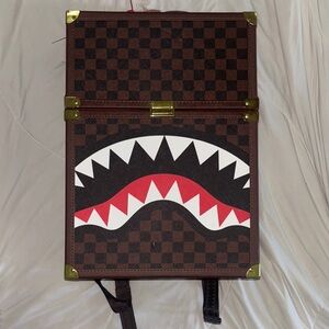 SOLDOUT SPRAYGROUND THE CHATURANGA SHARK 1900 BACKPACK